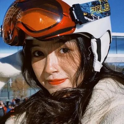 沙漠中的玫瑰 高清封面